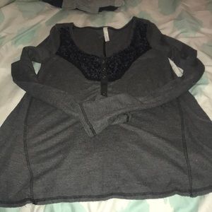 Free people thermal very unique with cute buttons